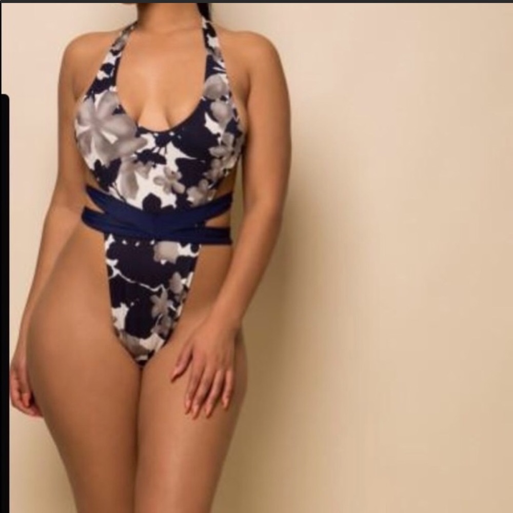 One piece bathing suit